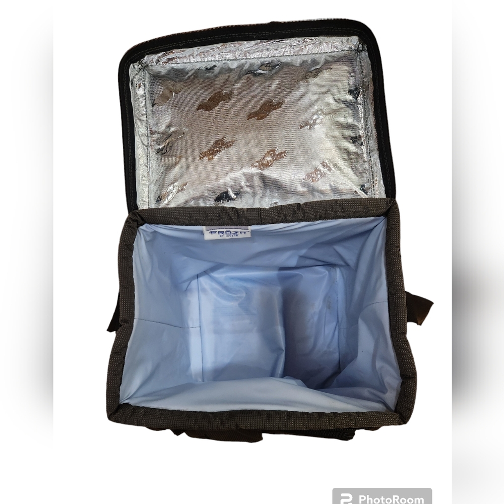 Vintage Rubbermaid 1.58 Gallon Cooler Bundle with Frozen & Arctic Zone Coolers - Picture 6 of 11